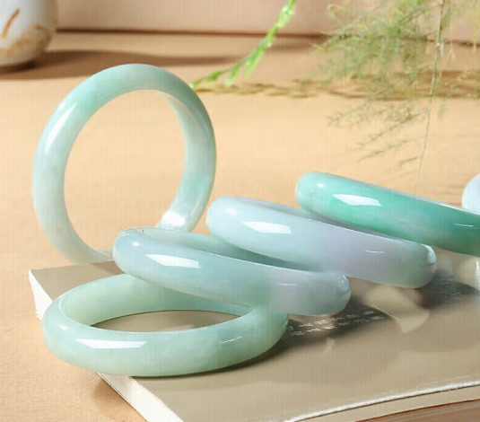 緬甸冰種翡翠價值多少錢